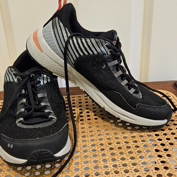 Ryka women's tennis shoes - Picture 3 of 6